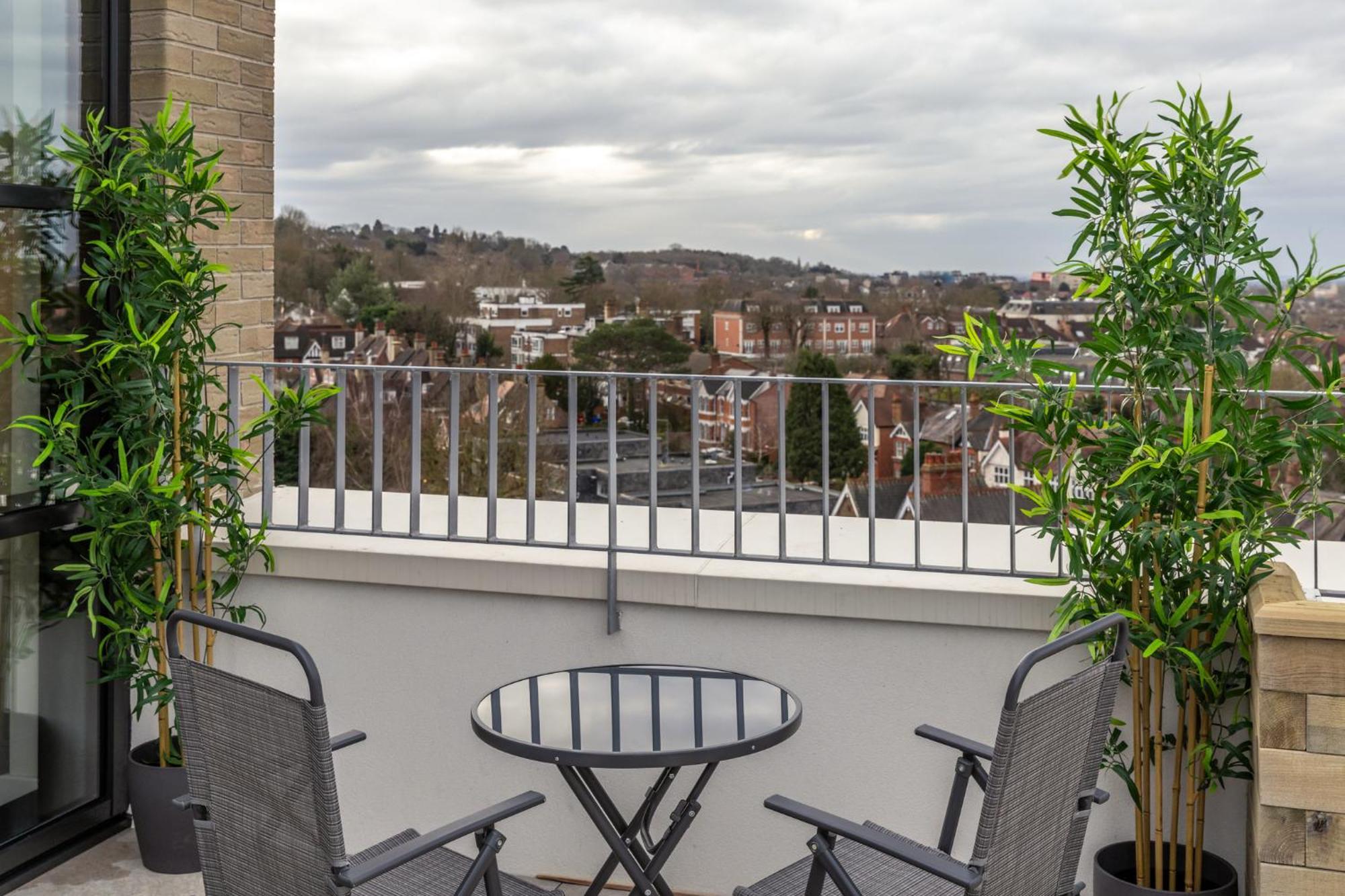 Diff-Rent Living Apartment Harrow Exterior photo